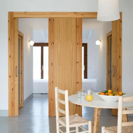 Sa Nau - Adults Only Over 16 Farm stay