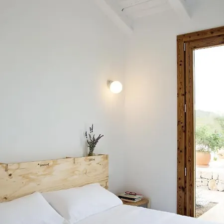 Sa Nau - Adults Only Over 16 Farm stay *